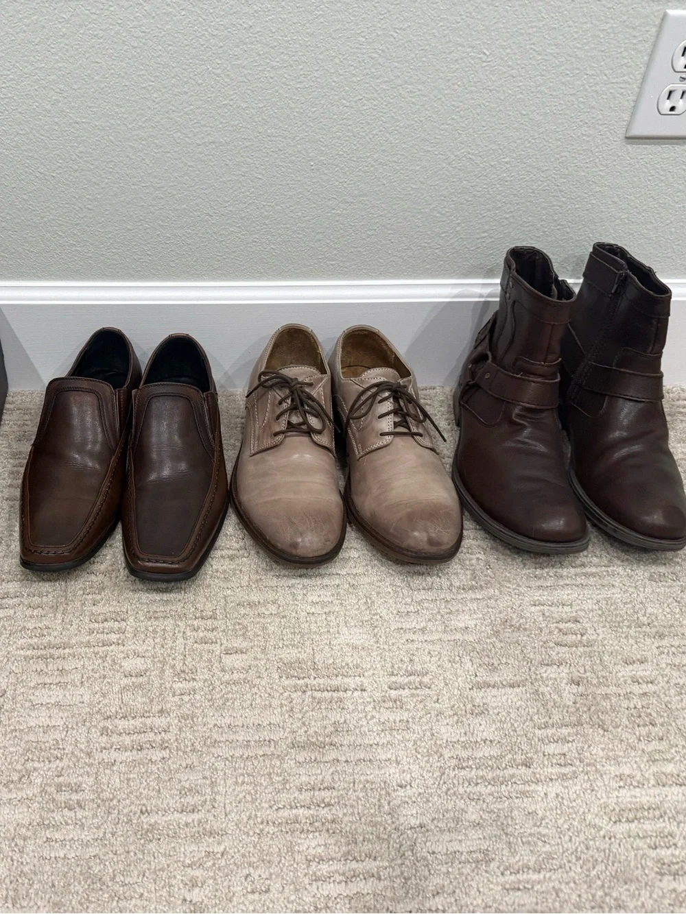 3 pairs of Men's Leather Shoes / boots Sz 9-9.5. Kenneth Cole/ Steve Madden